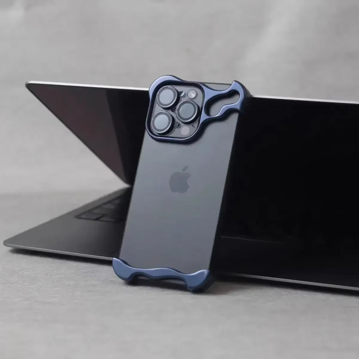 Irregular Metal Bumper Case for iPhone 15, 16 & 17 - Aluminum Shockproof Cover with Lens Protection